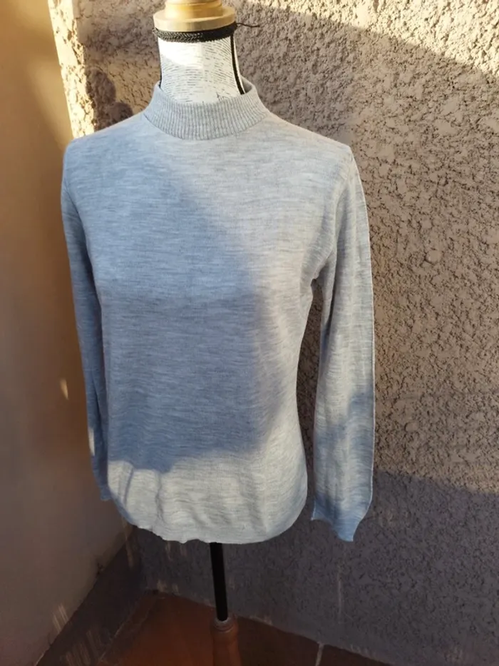 Haut col montant taille 36-38