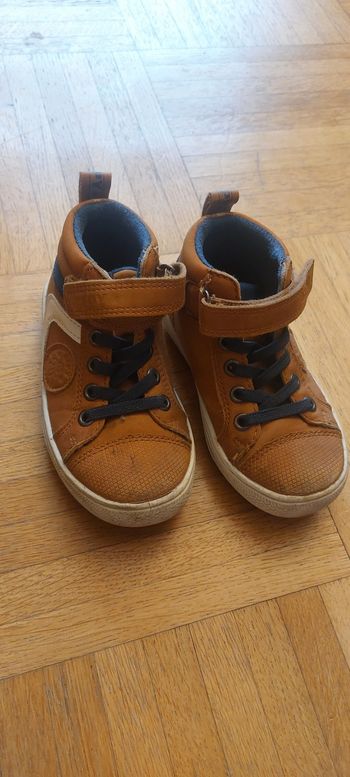 Chaussures montantes en 25