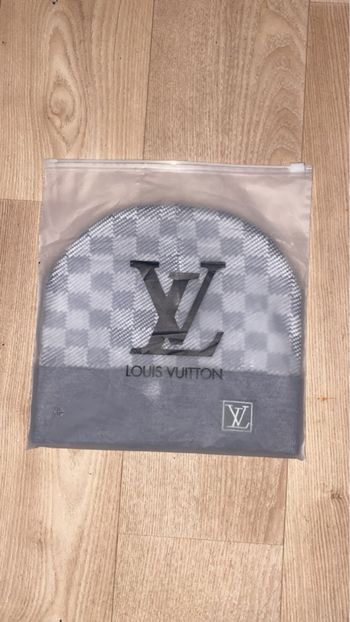 Bonnet Lv