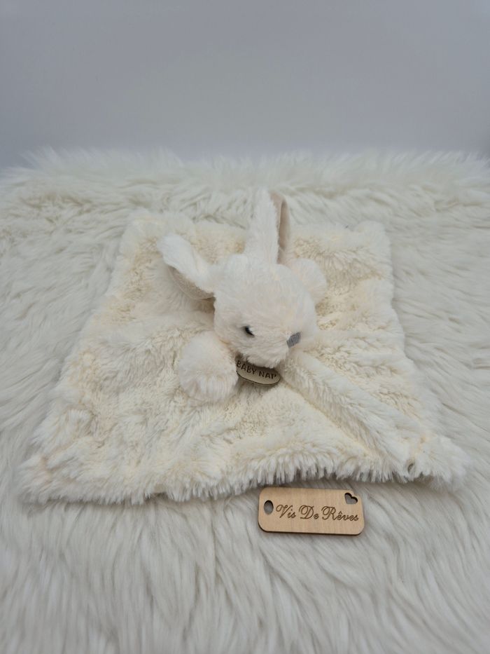 Doudou plat carré lapin Flocon Baby Nat BN051
