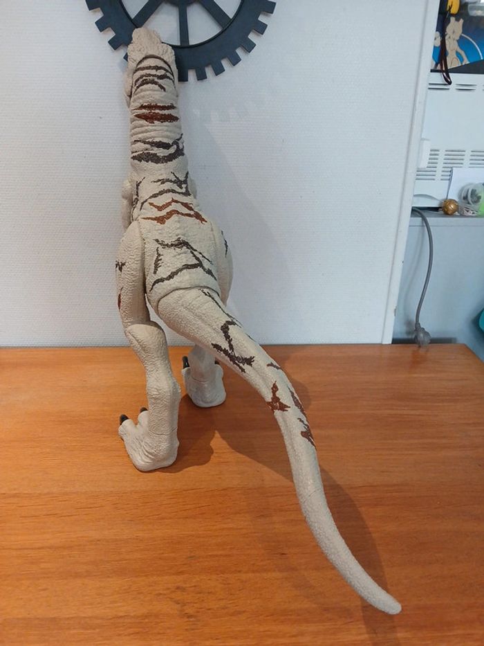 Jurassic world super colossal Atrociraptor - photo numéro 5