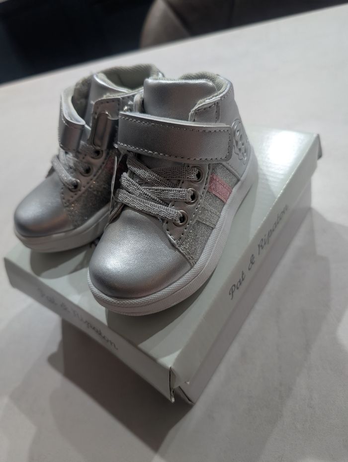 Chaussures basket sneakers taille 20