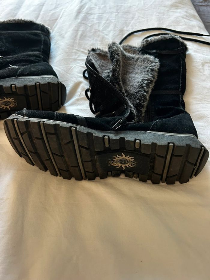 Bottes fourrure Sketchers 39 - photo numéro 3