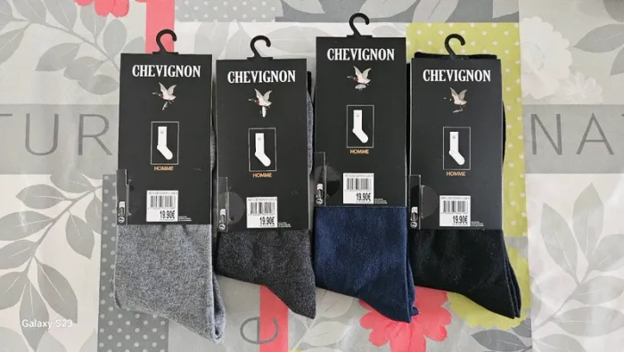 Lot chaussettes chevignon neuf jamais porter - photo numéro 2