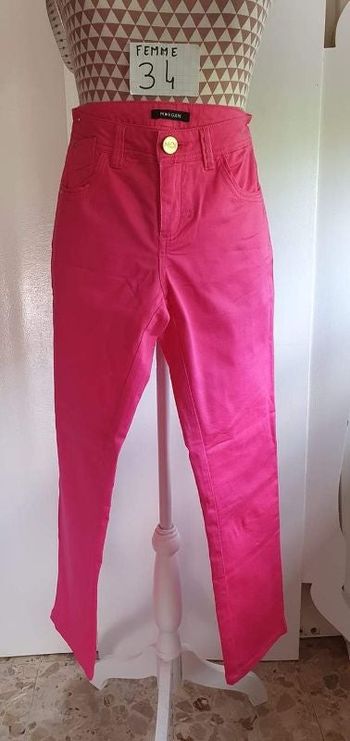 Pantalon, rose,longueur 93cm,neuf, taille standard, forme régular, en coton &elasthanne, marque Morg