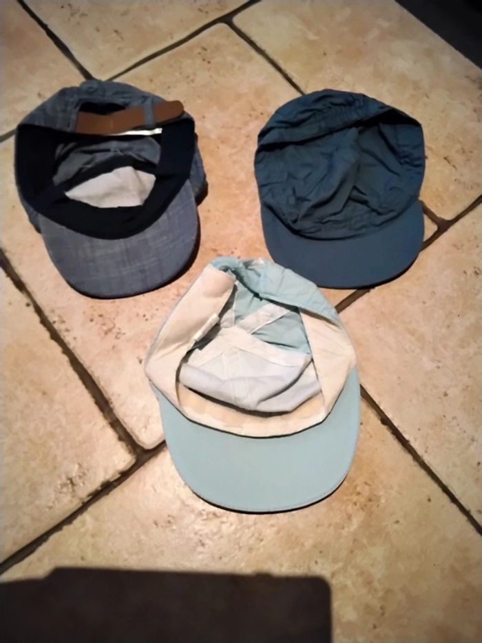 Lot de 2 casquettes 1 offerte taille 46 cm - photo numéro 2