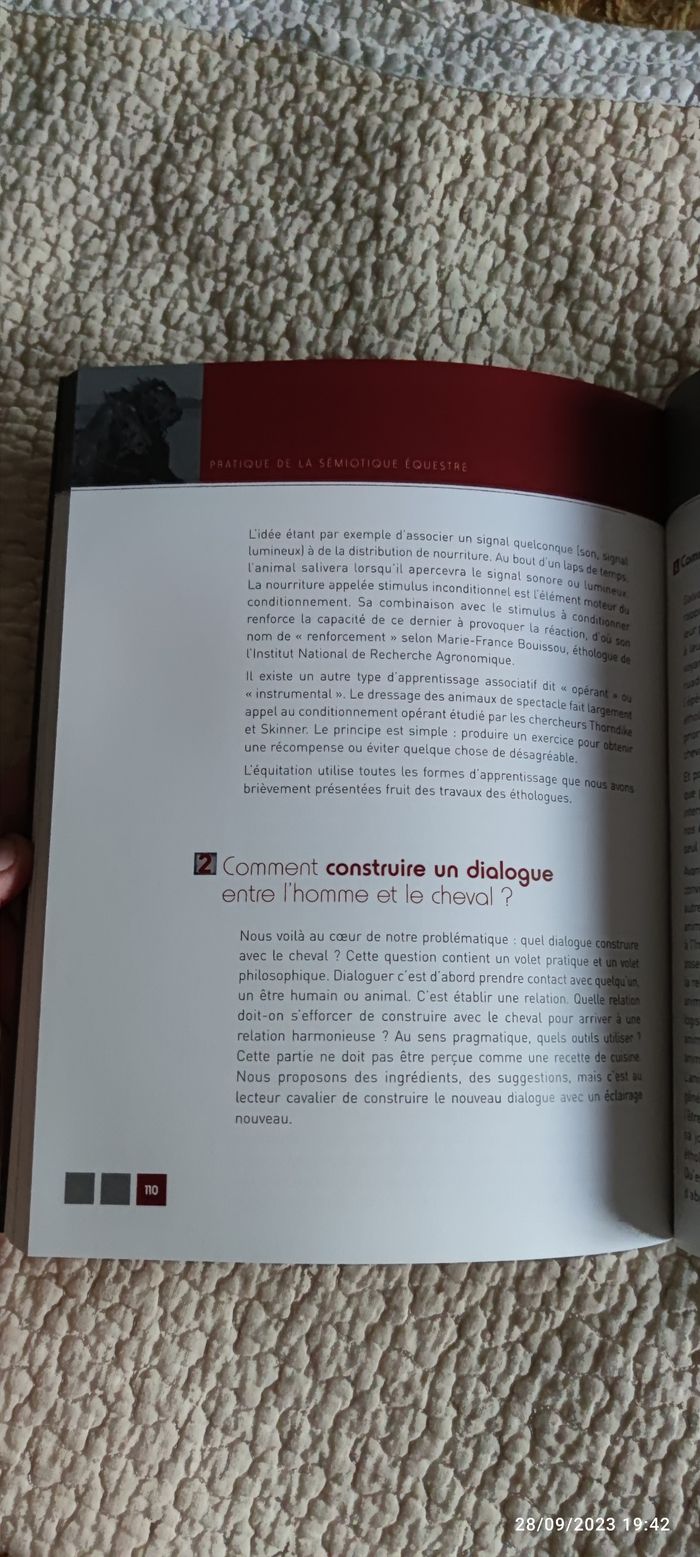 Livre "Parler aux chevaux autrement" NEUF - photo numéro 5