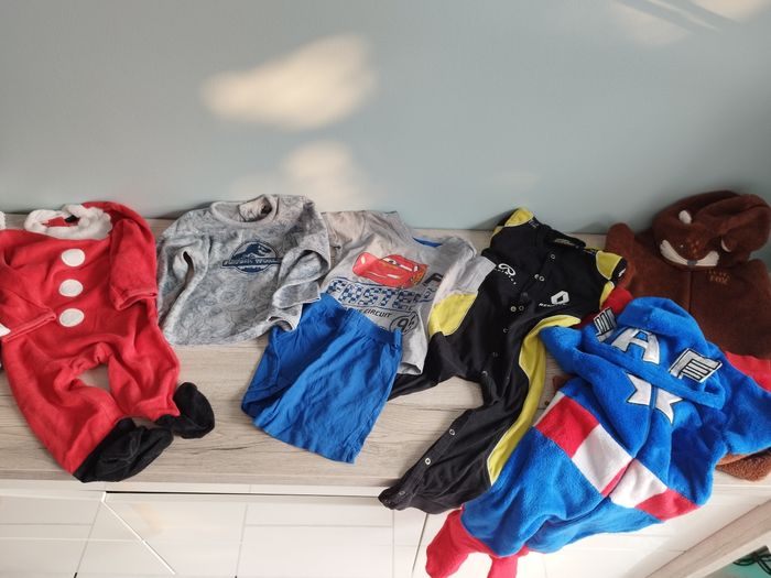 Lot de 61 vêtements garçon 24 mois - photo numéro 2