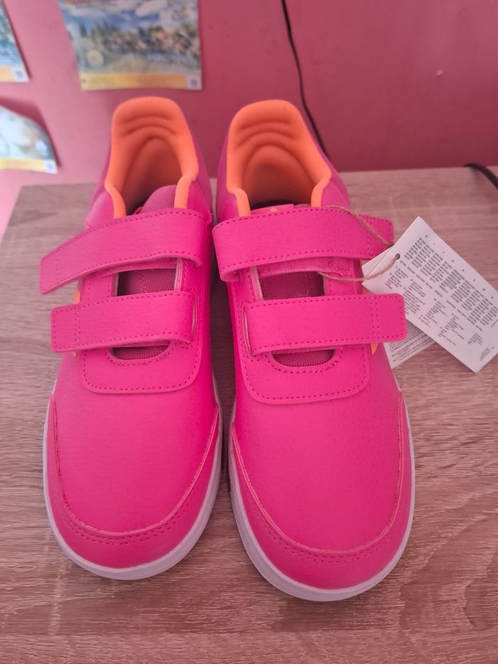 Baskets adidas t36 neuves - photo numéro 2