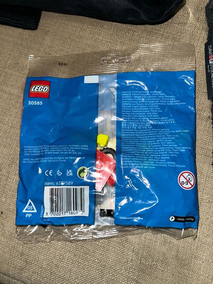 Polybag Lego 30585 le véhicule de patrouille des pompiers scellé - photo numéro 3