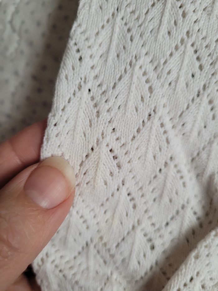 1 pull et 1 sweat , taille 6 ans et 5/6 ans - photo numéro 6