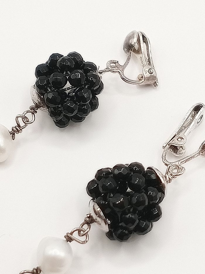 Orecchini donna clip vintage artigianali argento 925 perla fiume neri bianchi - photo numéro 7