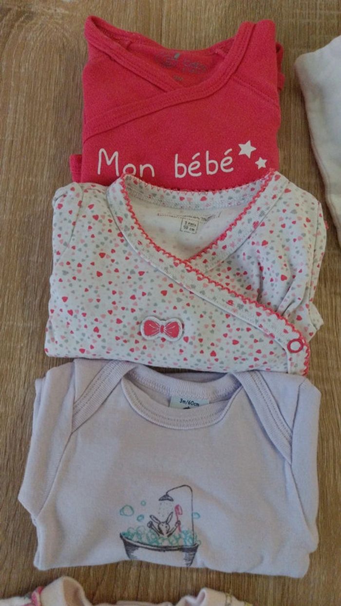 Lot de vêtements bébé fille 3 mois - photo numéro 2