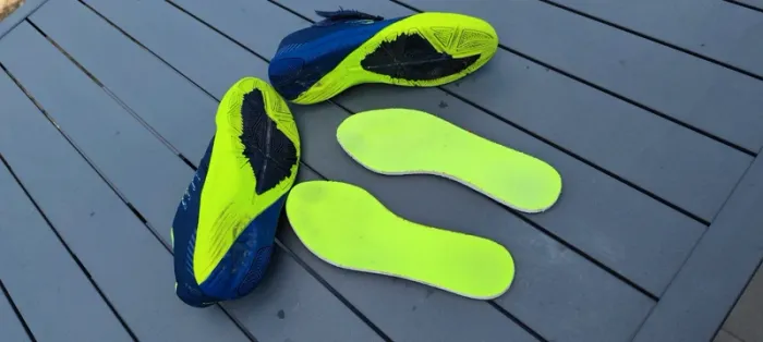 Chaussures de foot intérieur ou synthétique - photo numéro 3