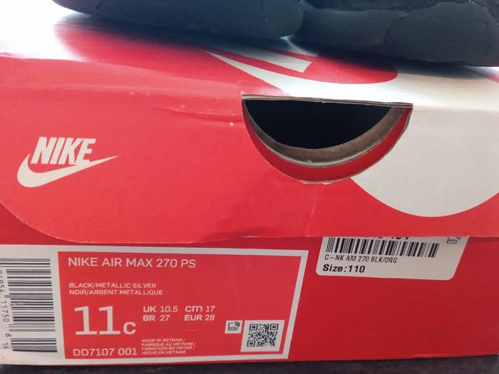 Baskets Nike Invigor pointure 28 - photo numéro 5