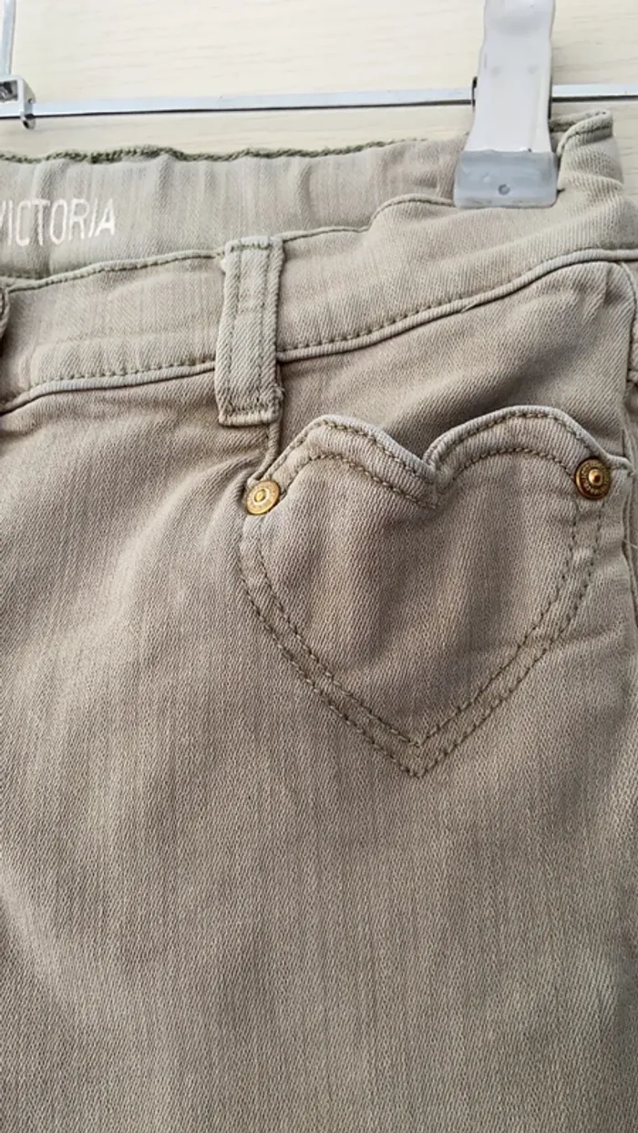 Jean, taille neuf ans - photo numéro 2