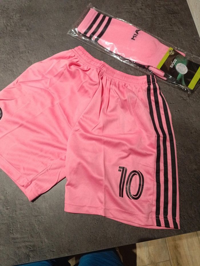 Tenue football Léo Messi Inter Miami rose t.28 - photo numéro 3