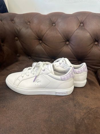 Chaussure Lacoste taille 36 