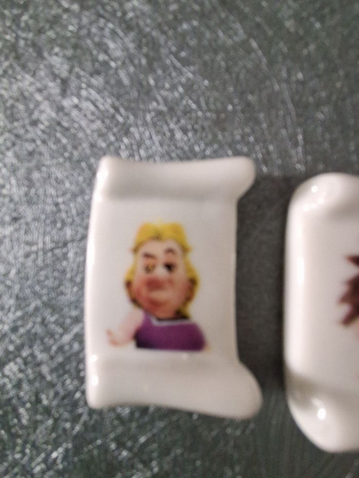 3 fèves sur le thème Asterix en forme de parchemin - photo numéro 2