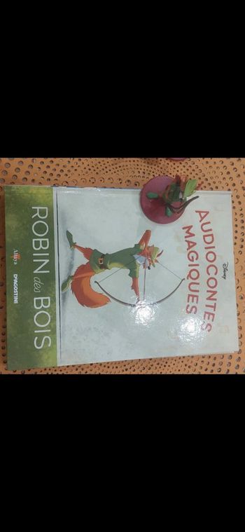Livre et figurine19 des audiocontes Magiques altaya audio conte audio compte disney