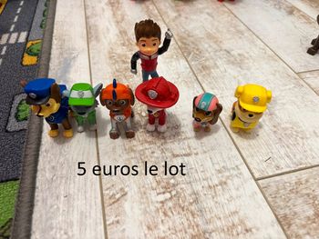 lot figurines pat patrouille