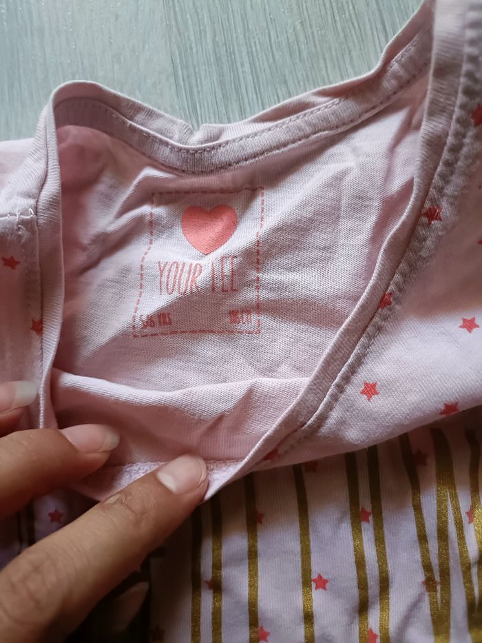 Manche longue fille - photo numéro 2