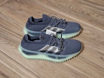 Basket Mixte sneakers adidas NMD S1 édition limité gris