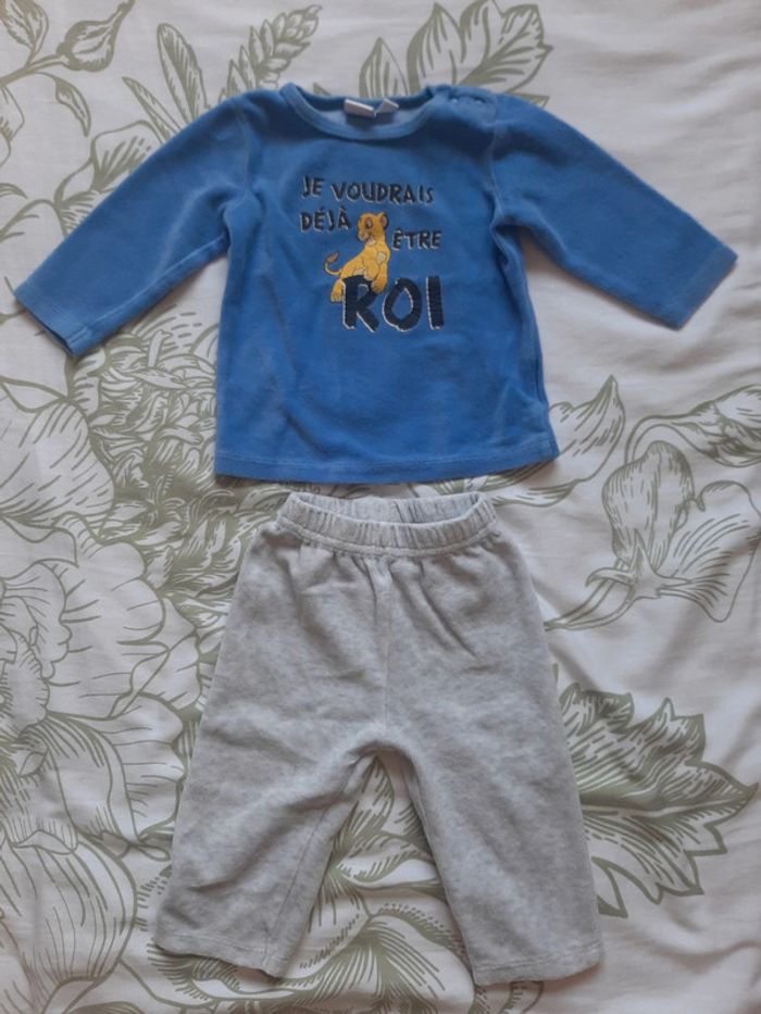 Pyjama 2 pièces roi lion 6mois