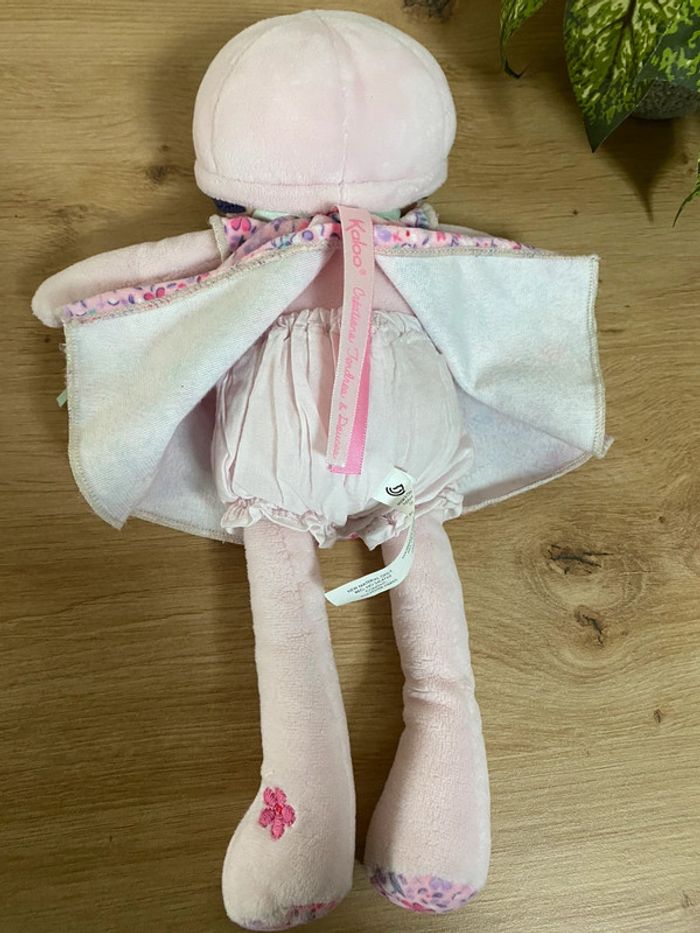 Doudou poupée tendresse robe fleurs kaloo 30 cm - photo numéro 4