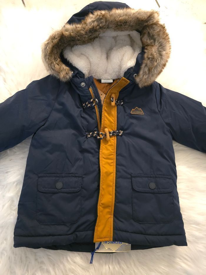 NEUF!!!  (non porté)😍🤩💙👌 superbe  PARKA chaud 23 mois (86cm)  automne/hiver garçon 💙💙🤩😍👌 - photo numéro 3