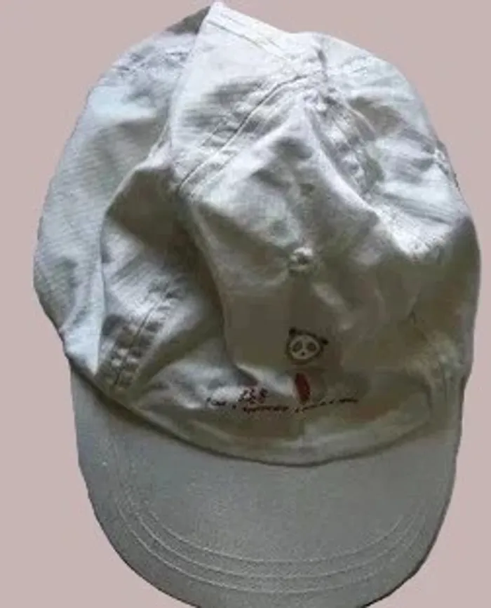 🧢 Casquette bébé Obaïbi 45 cm – Parfait état
