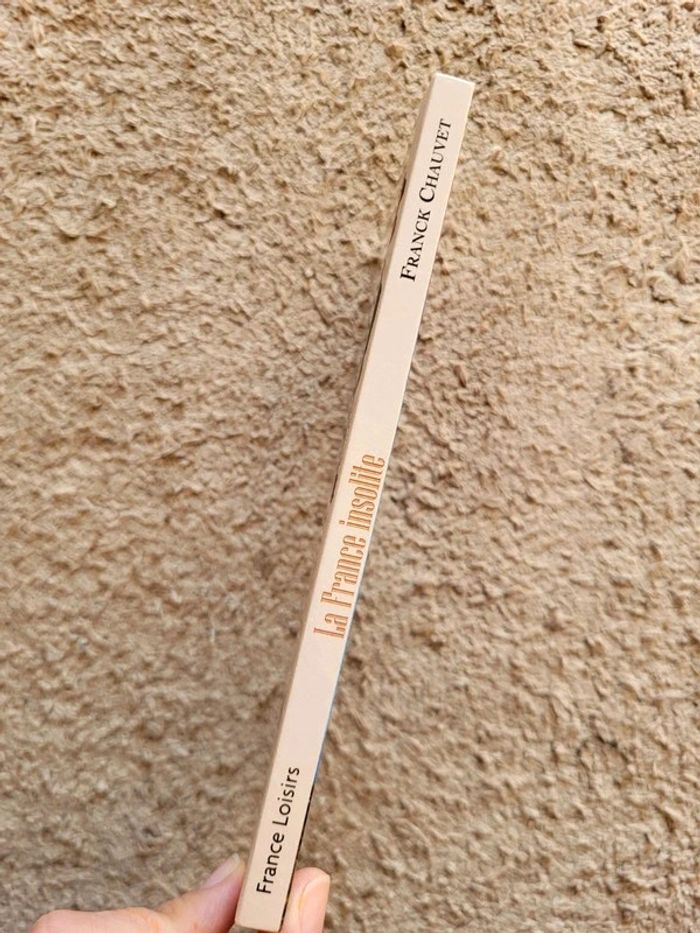 Livre La France Insolite de Franck Chauvet - Neuf - photo numéro 4