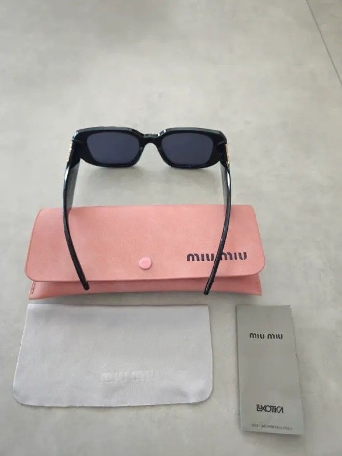 Lunette Miu Miu noire - photo numéro 5