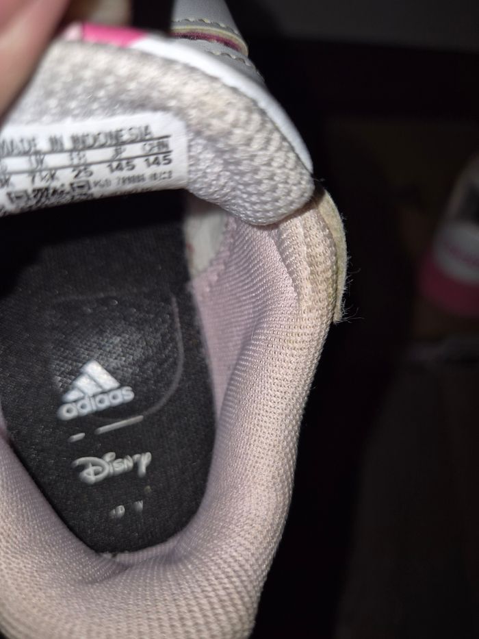 Basket  adidas fille Disney - photo numéro 5