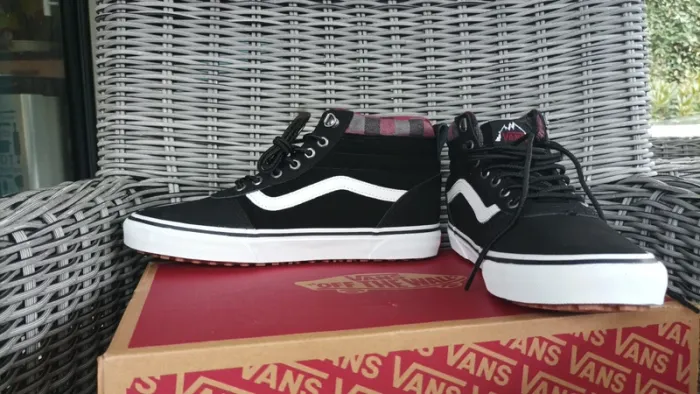 Sneakers Vans Ward HI Mte T41 neuves