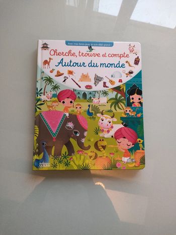 Livre cherche et trouve et compte autour du monde