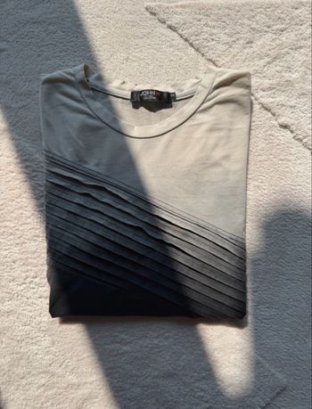 T-shirt col rond noir et blanc oversize - Taille S - Très bon état