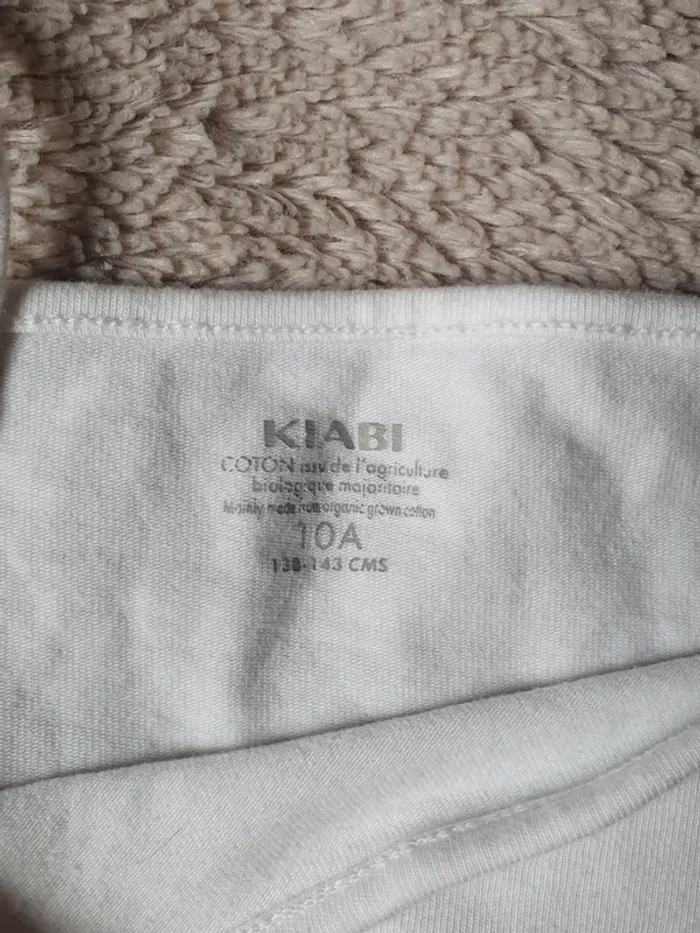 Débardeur blanc Kiabi taille 10 ans - photo numéro 3