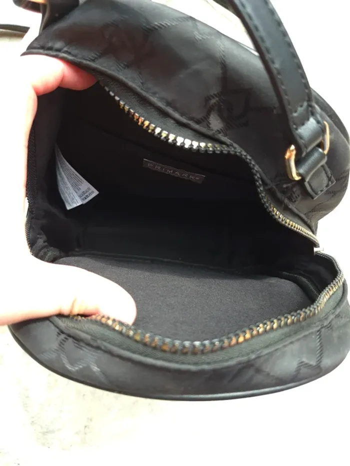 Petit sac a dos noir Primark - photo numéro 9