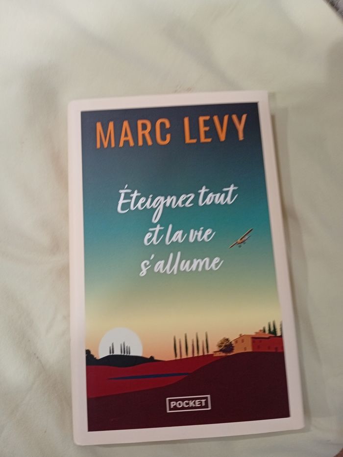 Livre éteignez tout et la vie s'allume