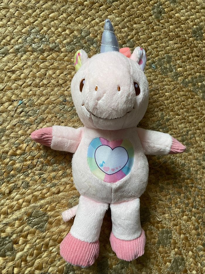Maé ma licorne à câliner