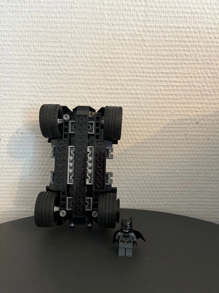 Magnifique voiture et personnage Lego Batman - photo numéro 5