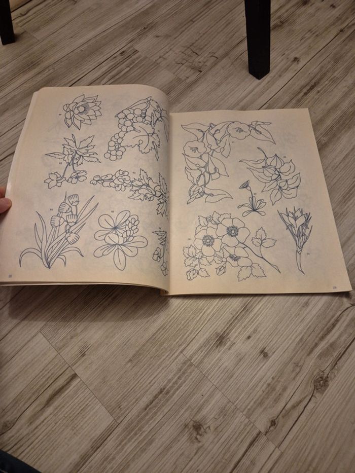 Livre broderie - photo numéro 3