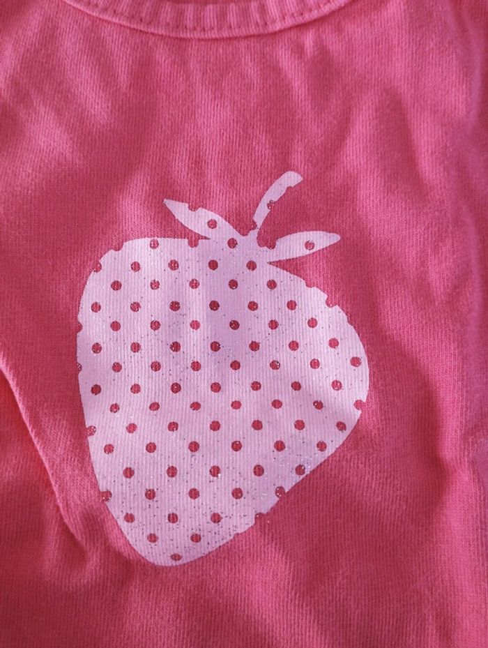 T-shirt manches courtes fille rose fraise 🍓 taille 3 mois - photo numéro 2