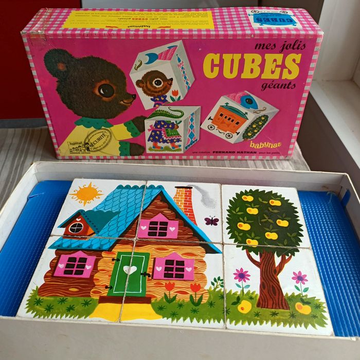 Jolis cubes géants vintage