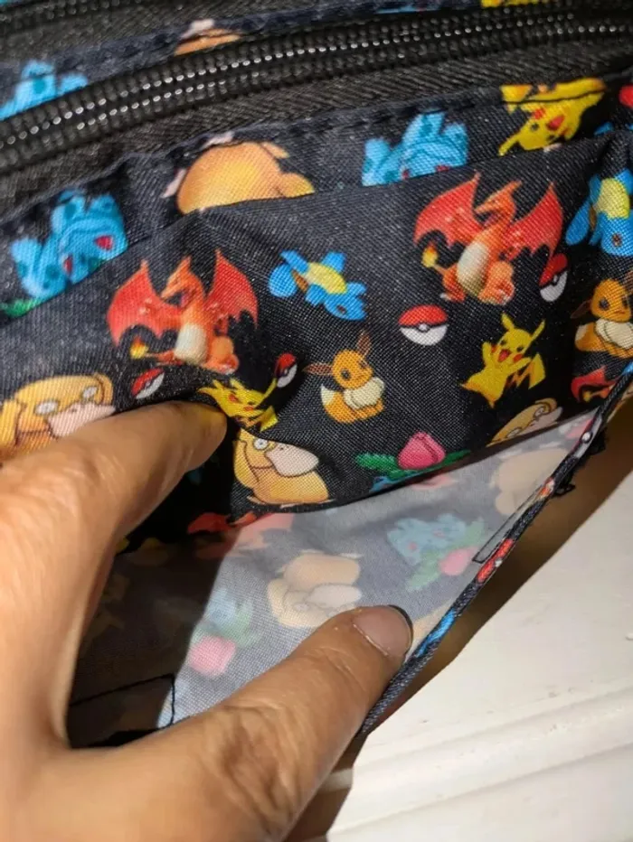Trousse Pokémon NEUVE accessoire scolaire pratique pour enfants et fans - photo numéro 3