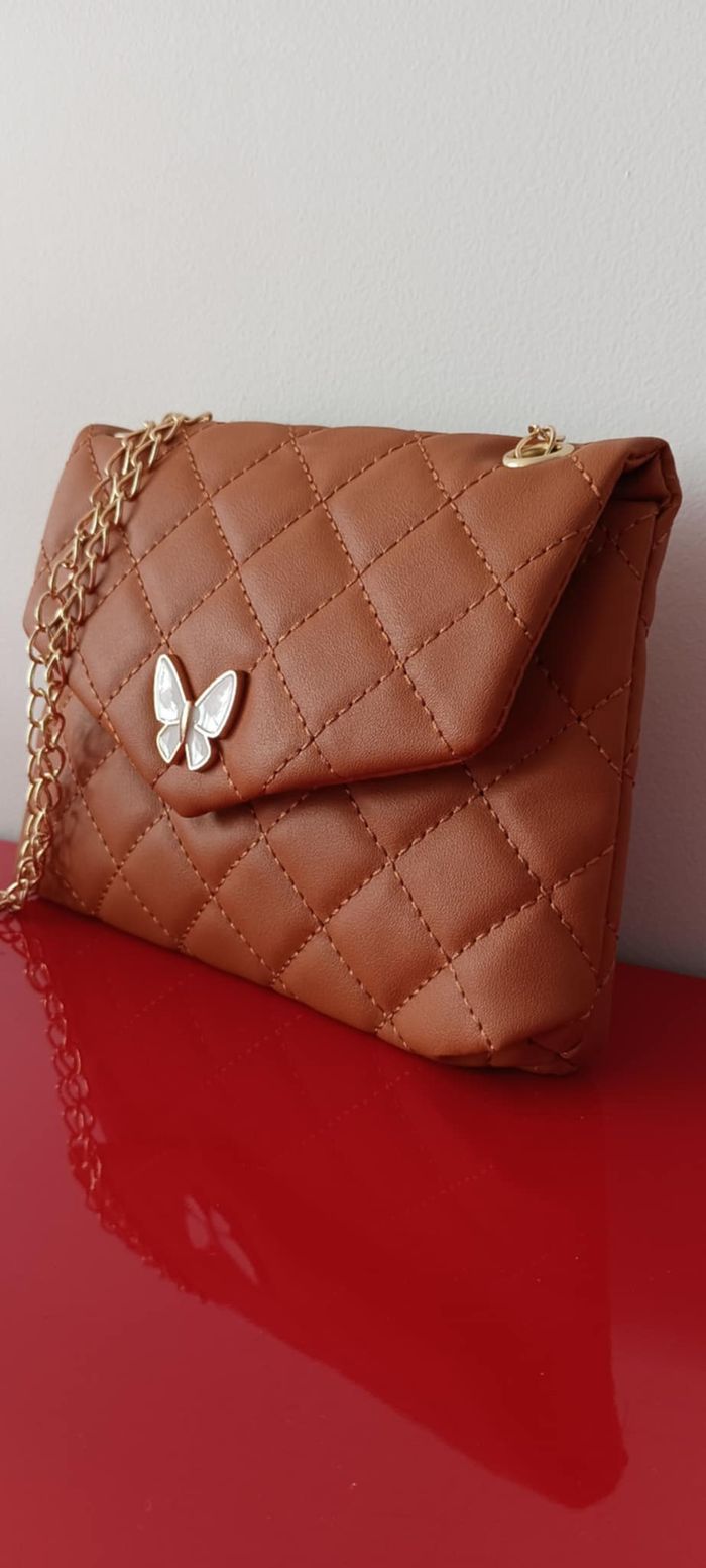 Petit sac à main beige/camel avec bandoulière dorée - photo numéro 3