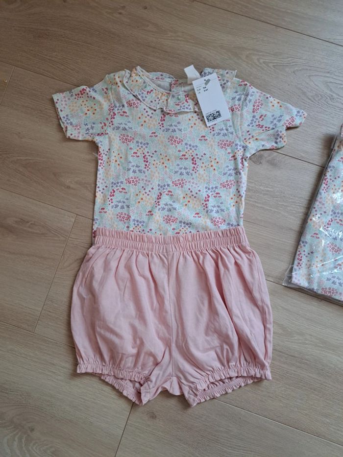 Ensembles jumelles Neuf H&M 104cm - photo numéro 2