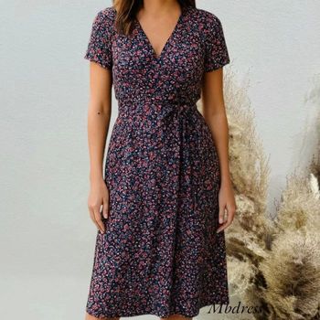 Jolie robe fendue à bouton T36/38