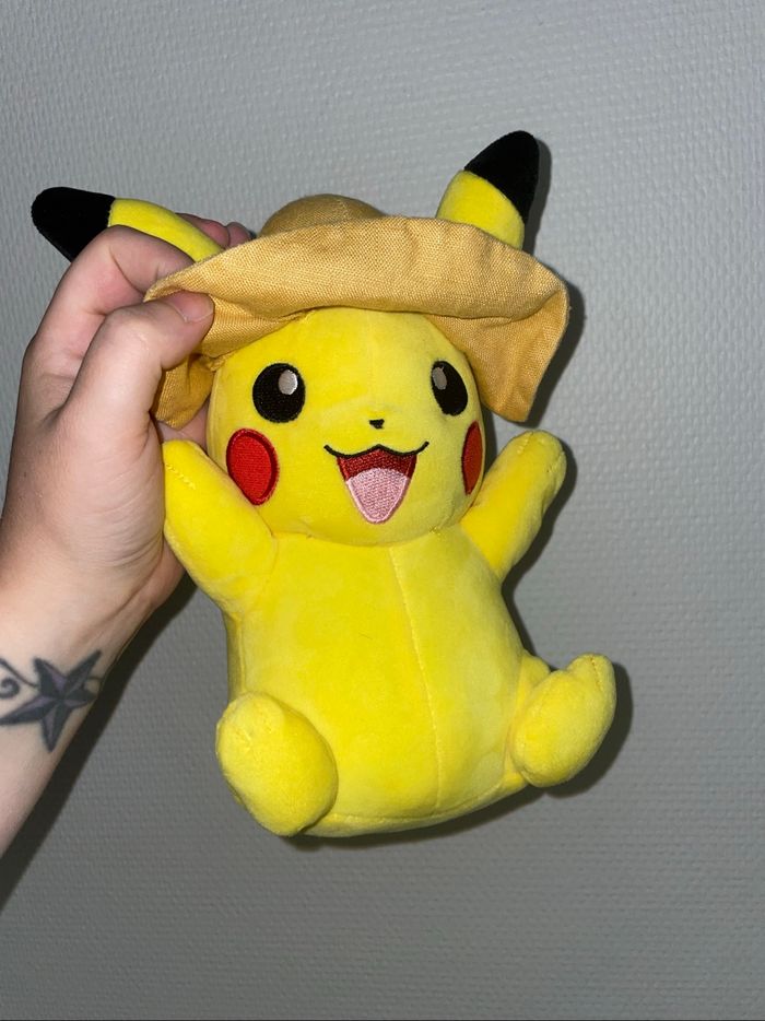Peluche Pokémon pikachu - photo numéro 5